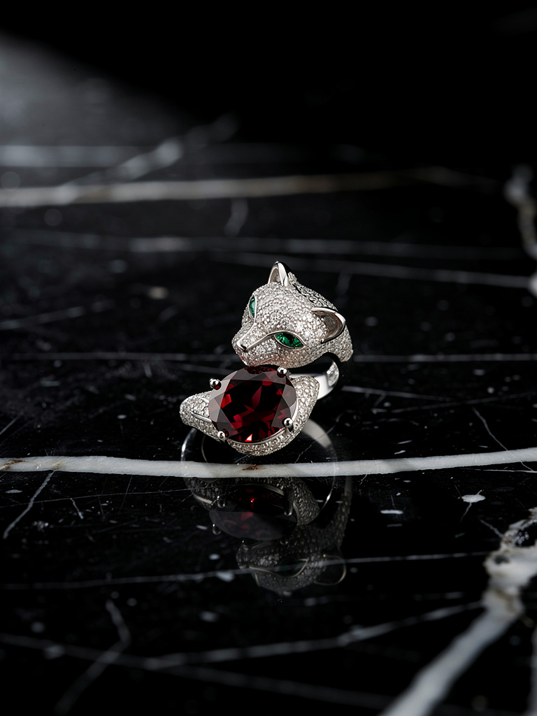 Crimson Panther Ring — Garnet & Sterling Silver Artistry